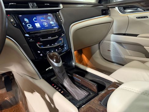 Used 2016 Cadillac XTS Luxury w/ Driver Awareness Package FWD image 17