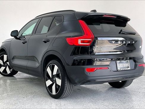 Used 2024 Volvo XC40 Recharge Ultimate w/ Protection Package Premier image 16