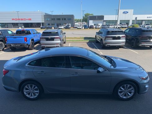 Used 2023 Chevrolet Malibu LT image 4
