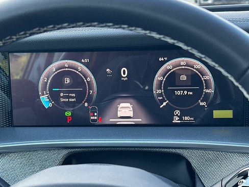 New 2026 Volkswagen Tiguan S image 23