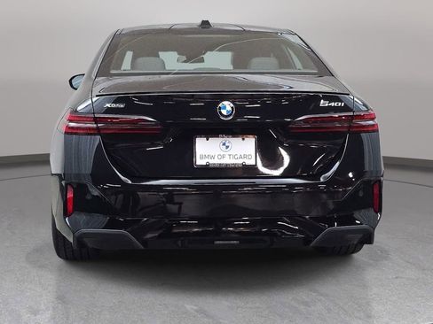 Used 2026 BMW 540i xDrive w/ Executive Package AWD/4WD image 7
