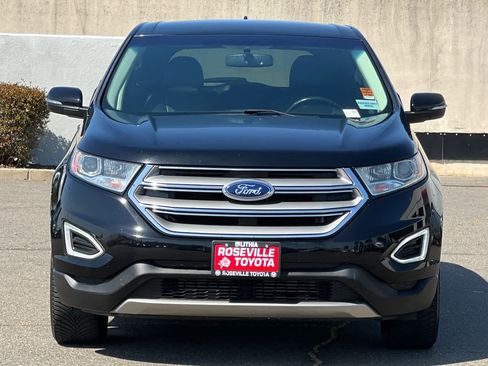 Used 2018 Ford Edge Titanium FWD image 10
