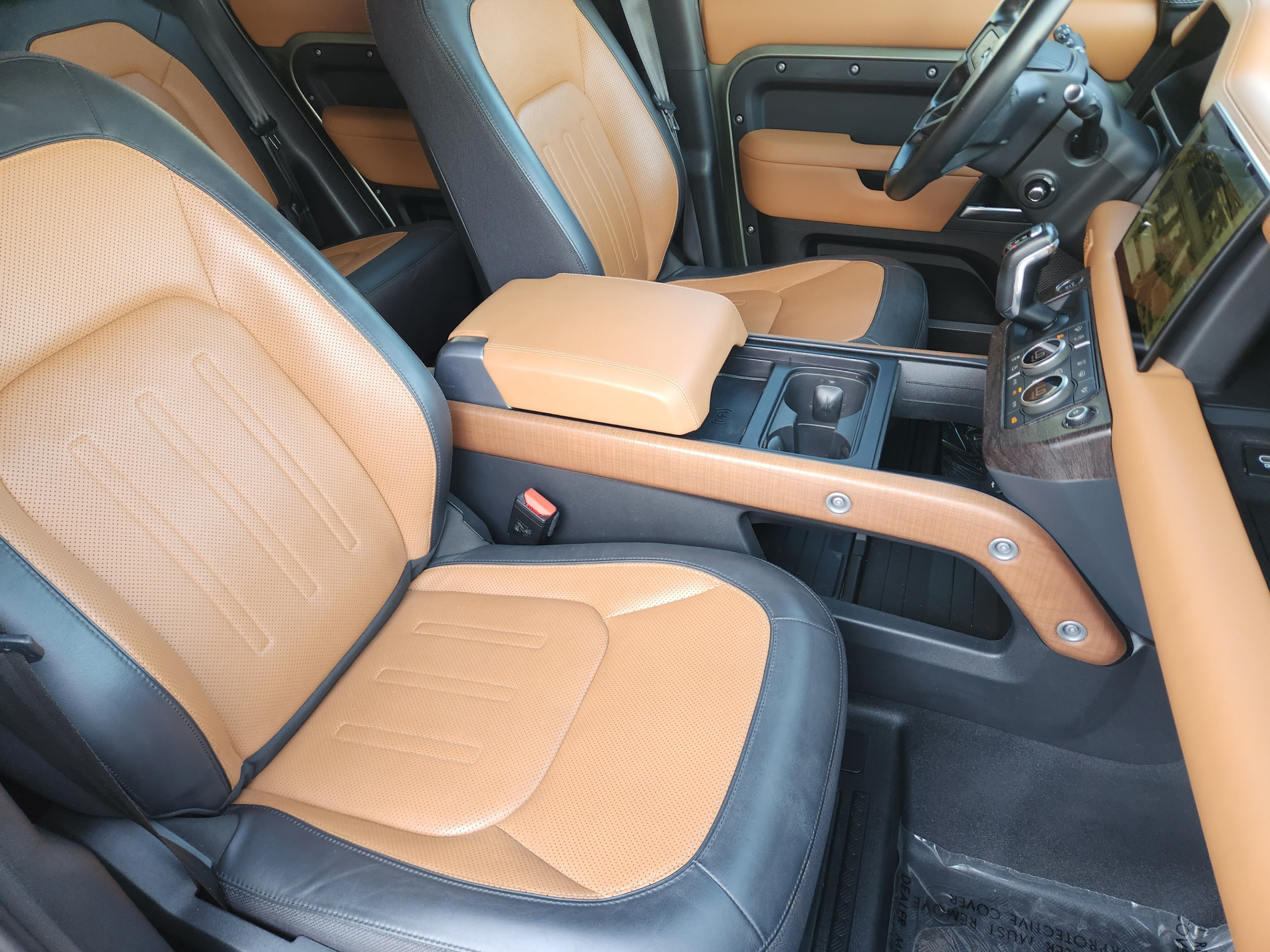 Used 2023 Land Rover Defender 110 X AWD/4WD image 8