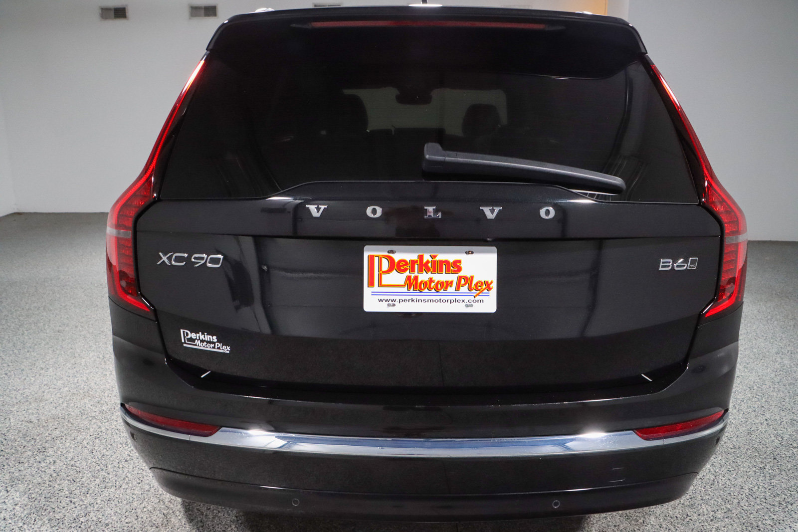 Used 2025 Volvo XC90 B6 Plus AWD/4WD image 8