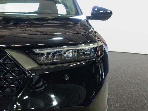 Used 2024 Honda Accord EX-L image 12