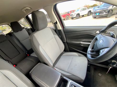 Used 2018 Ford Escape SE w/ SE Sync 3 Package AWD/4WD image 25