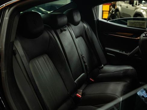 Used 2015 Maserati Ghibli RWD image 11
