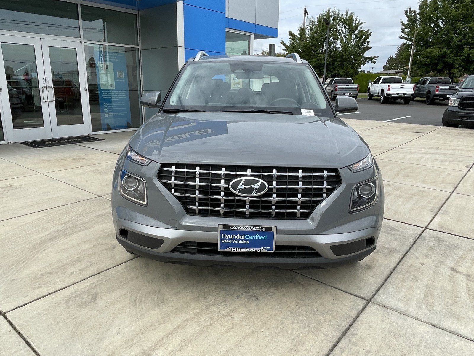 Used 2023 Hyundai Venue SEL FWD image 8