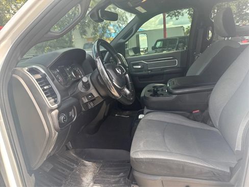 Used 2021 RAM 2500 Big Horn w/ Level 1 Equipment Group AWD/4WD image 9