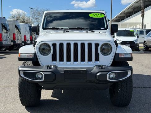 Used 2019 Jeep Wrangler Unlimited Sahara image 15