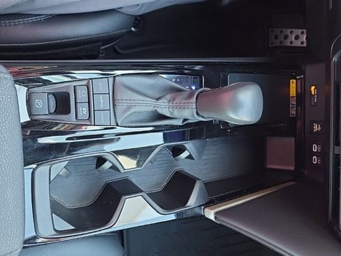 Used 2025 Toyota Camry XSE image 27