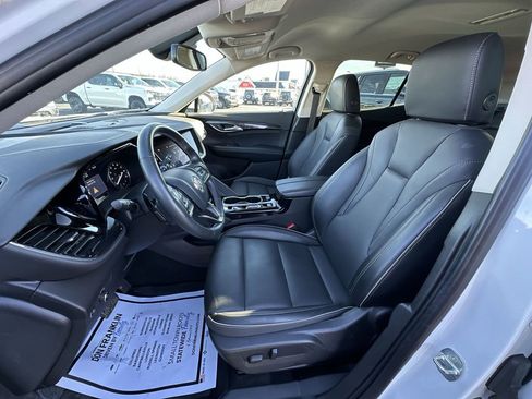 Used 2023 Buick Envision Essence image 11