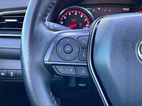 Used 2022 Toyota Camry XSE image 21