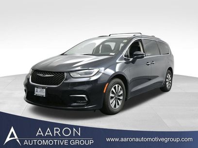 Used 2021 Chrysler Pacifica Touring-L