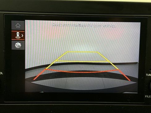 Used 2023 Kia Sportage LX image 15