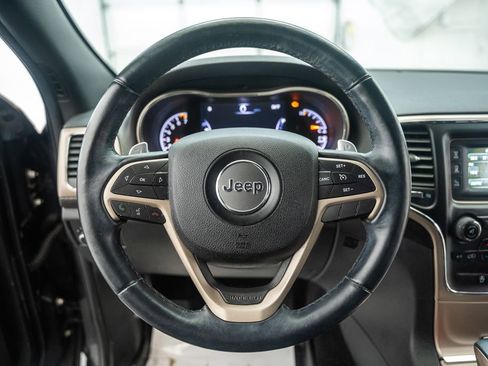Used 2016 Jeep Grand Cherokee Laredo AWD/4WD image 26