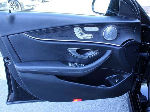 Used 2017 Mercedes-Benz E 300 image 10