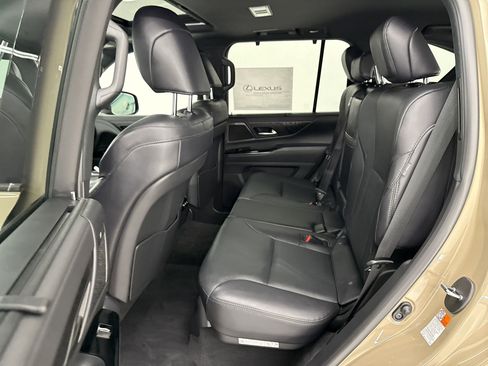 New 2025 Lexus LX 700h Overtrail image 13