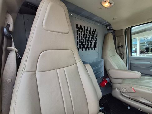 Used 2020 Chevrolet Express 3500 w/ Driver Convenience Package image 19