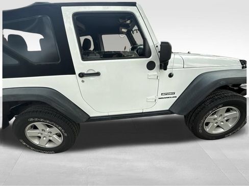 Used 2013 Jeep Wrangler Sport w/ Connectivity Group AWD/4WD image 12