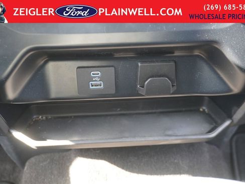 Used 2022 Ford F150 XLT w/ Trailer Tow Package image 19