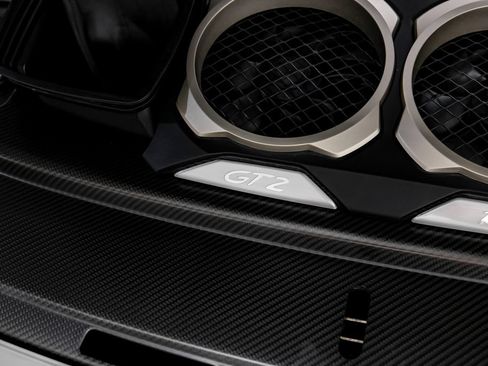 Used 2019 Porsche 911 GT2 RS RWD image 63