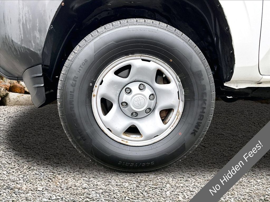 Used 2022 Toyota Tacoma SR RWD image 8