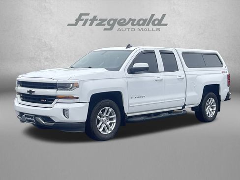 Used 2018 Chevrolet Silverado 1500 LT w/ All Star Edition image 2