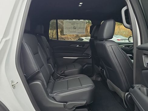 New 2026 Chevrolet Traverse LT w/ Driver Confidence Package image 23