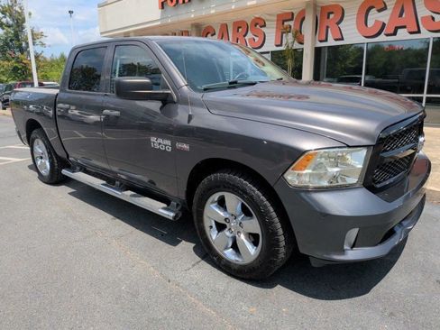Used 2014 RAM 1500 Express RWD image 1