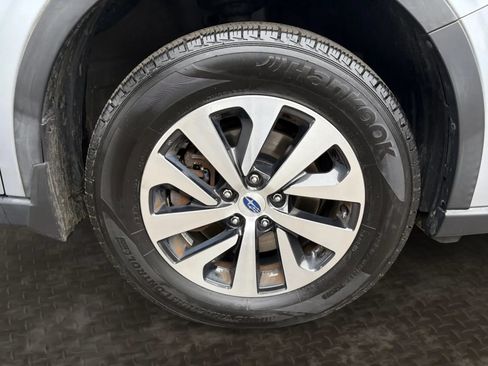 Used 2020 Subaru Outback Premium AWD/4WD image 41