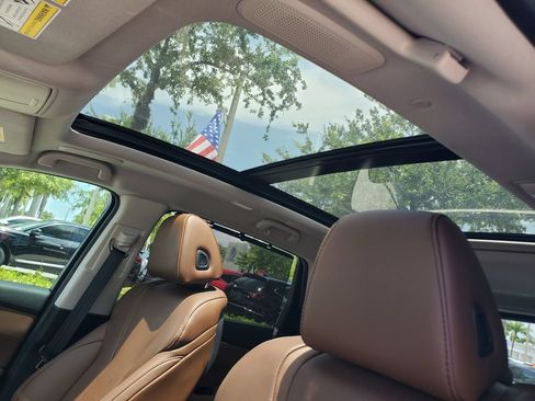 Certified 2025 Acura MDX FWD w/ Technology Package image 18