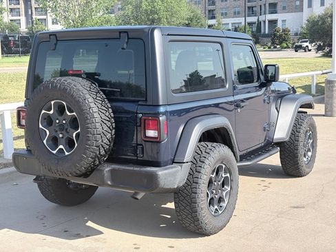 Used 2025 Jeep Wrangler Sport AWD/4WD image 4