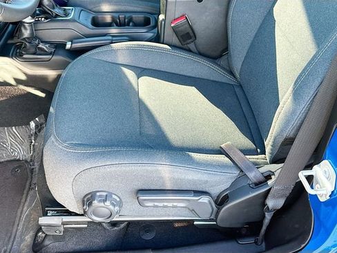 Used 2024 Jeep Wrangler Sport S image 18