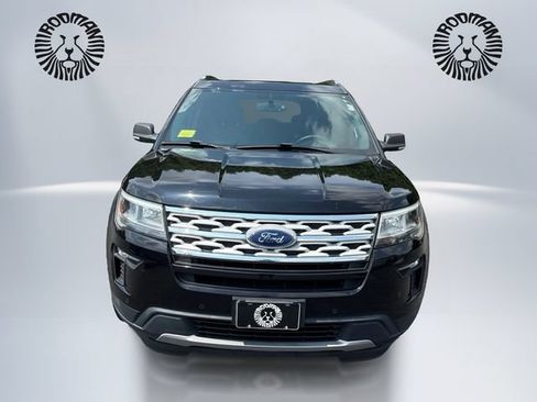 Used 2019 Ford Explorer XLT w/ Equipment Group 202A AWD/4WD image 2