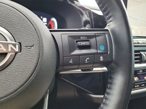 Used 2024 Nissan Pathfinder Platinum w/ Cargo Package image 26