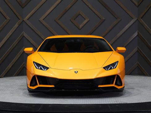 Used 2020 Lamborghini Huracan EVO image 10