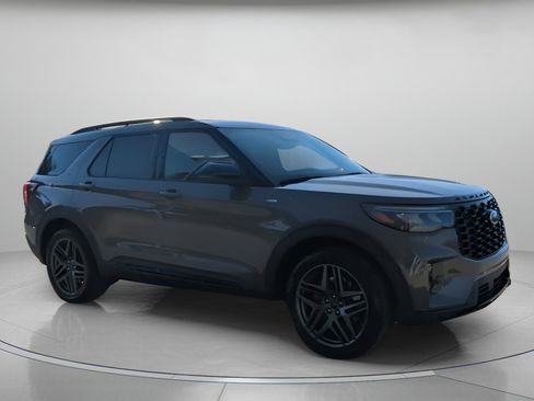 New 2026 Ford Explorer ST-Line w/ ST-Line Street Pack image 38
