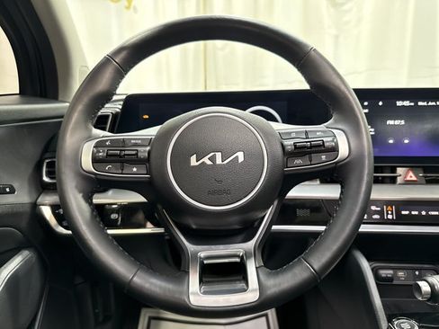 Certified 2025 Kia Sportage SX FWD image 17