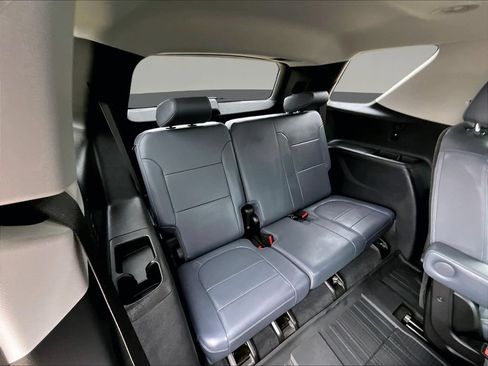Used 2021 Chevrolet Traverse Premier AWD/4WD image 29