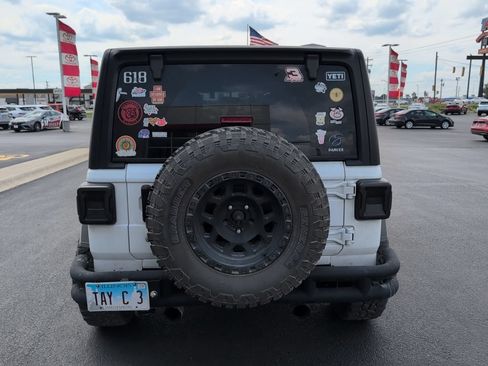 Used 2018 Jeep Wrangler Unlimited Sport AWD/4WD image 7