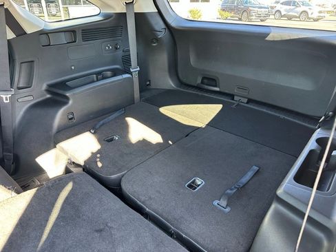 Used 2025 Kia Sorento S w/ Panoramic Sunroof Package image 19