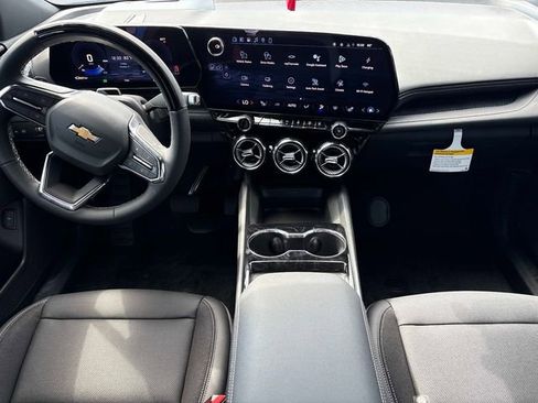 New 2026 Chevrolet Blazer EV LT w/ Super Cruise Package image 17