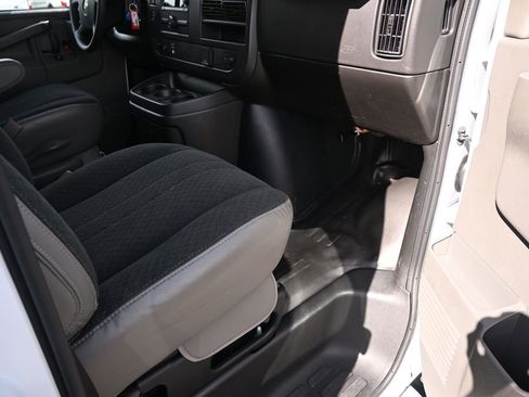 Used 2024 Chevrolet Express 2500 w/ Driver Convenience Package RWD image 16