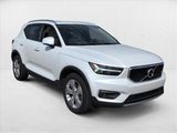 Used 2022 Volvo XC40 T5 Momentum image 3