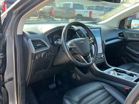 Used 2023 Ford Edge SEL image 12