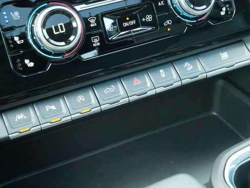 Used 2024 GMC Sierra 1500 Denali w/ Denali Reserve Package image 28