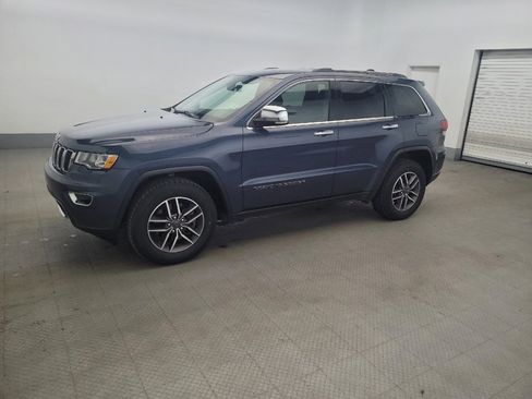 Used 2021 Jeep Grand Cherokee Limited AWD/4WD image 2