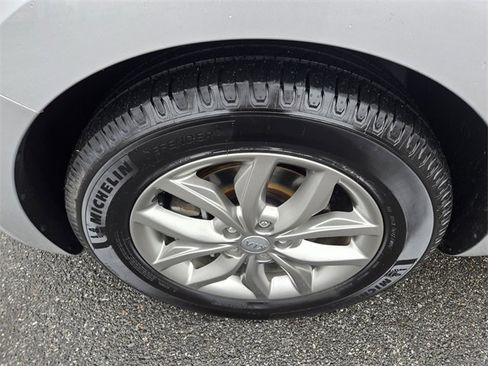 Used 2020 Kia Sedona EX image 20