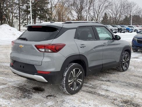 Used 2024 Chevrolet TrailBlazer LT w/ Driver Confidence Package image 3